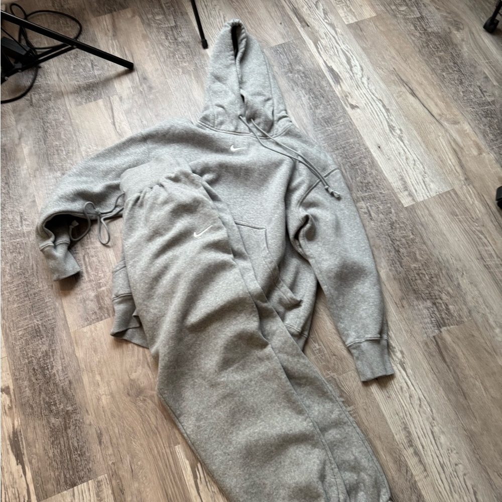 Nike Heather Gray Hoodie